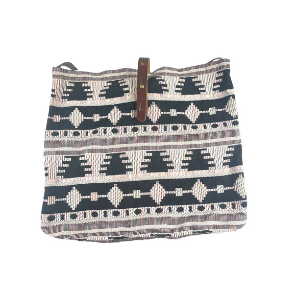 The Same Direction Aztec Purse Tribal Secret Shoulder Bag Woven Lightweight Boho - Picture 1 of 11